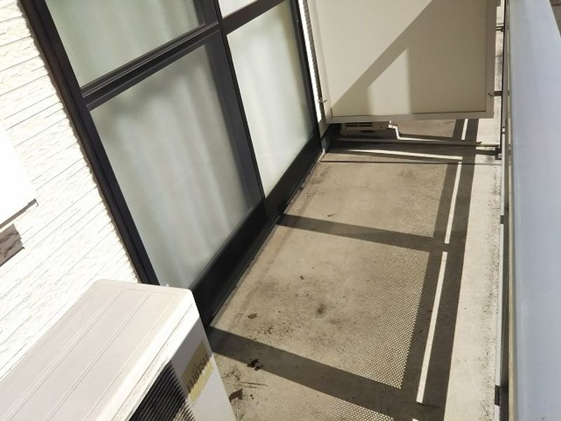 レオパレス市川原木 バルコニー