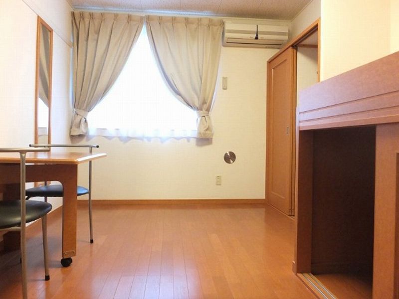 レオパレスソフィア 居間
