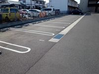 クレイノメイプル西大寺 駐車場