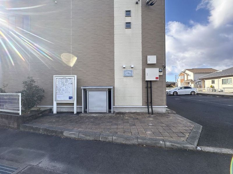 LEONEXT Atlas Taka Lối vào