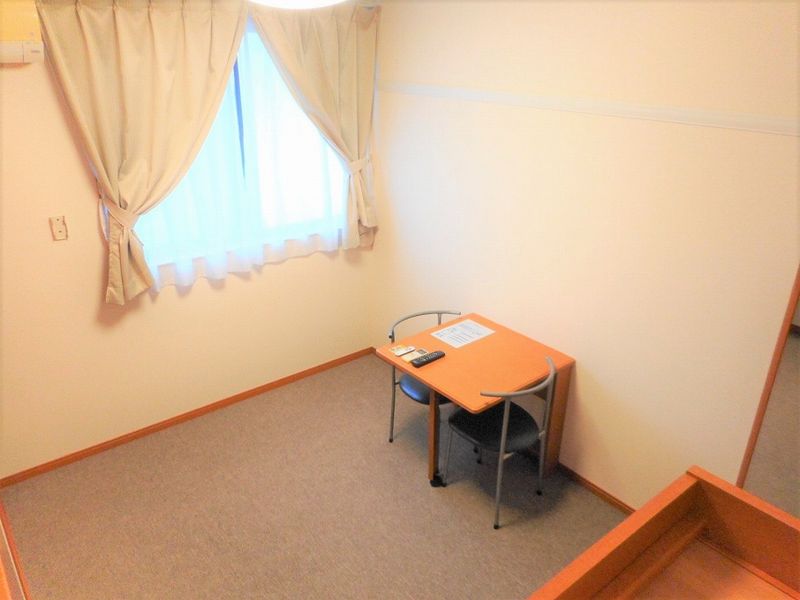 レオパレスフォルティシモ 居間