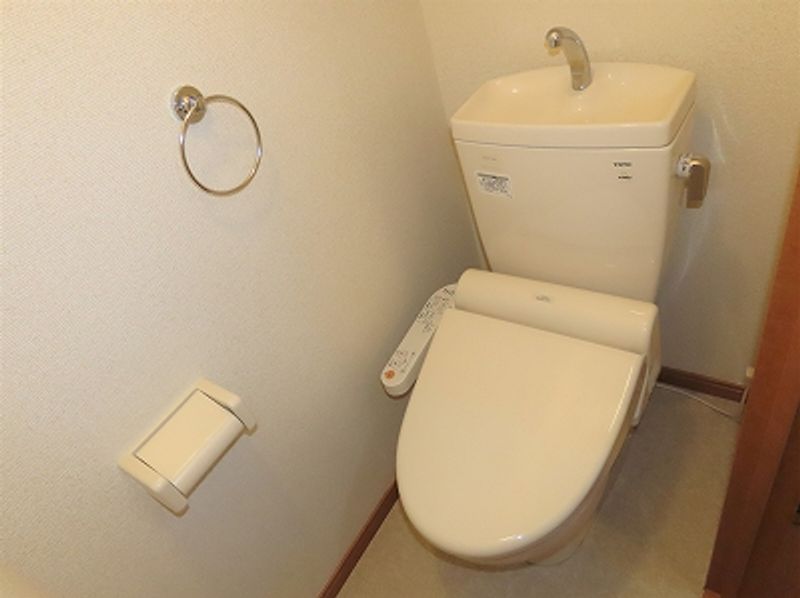 leopalace Reveur Toilet