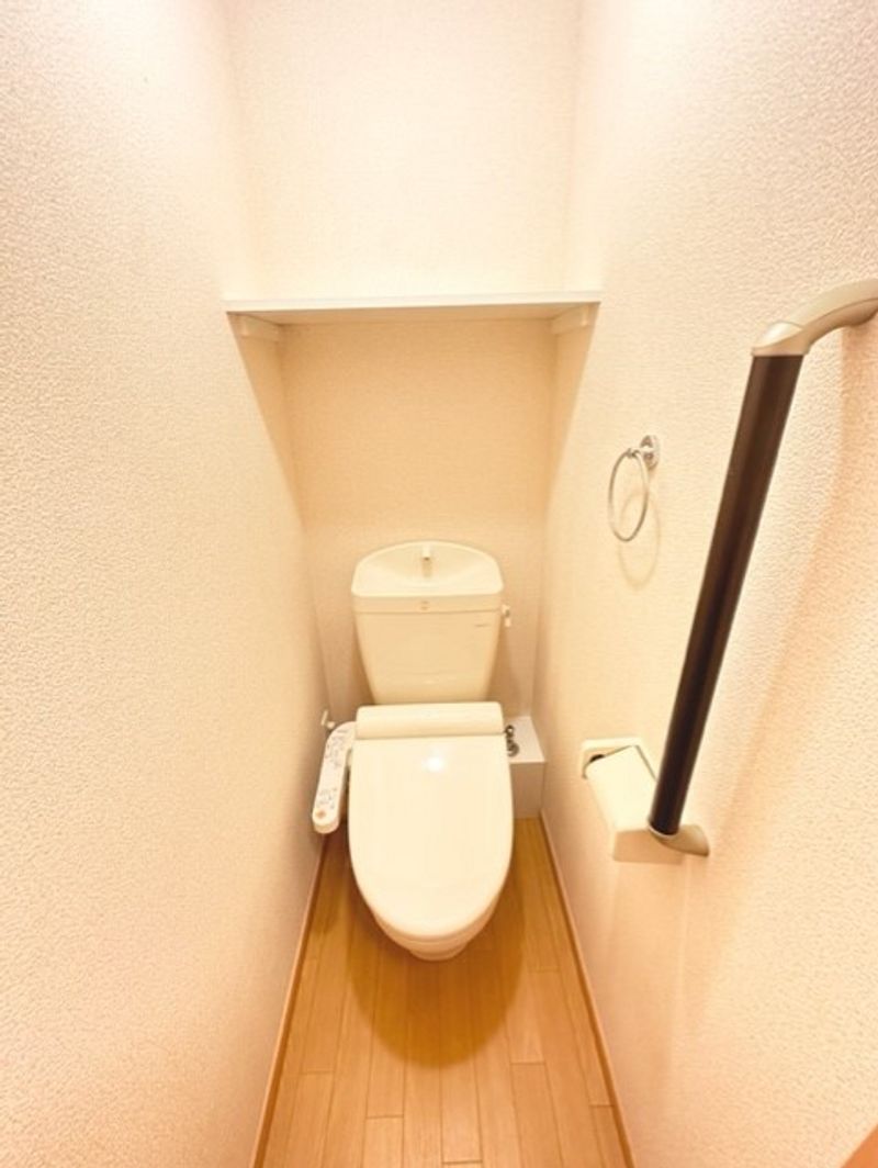 レオパレスアレグリーア トイレ