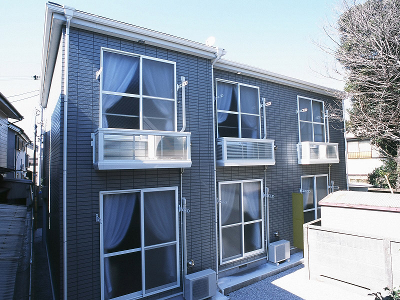 レオパレスルミエール 外観