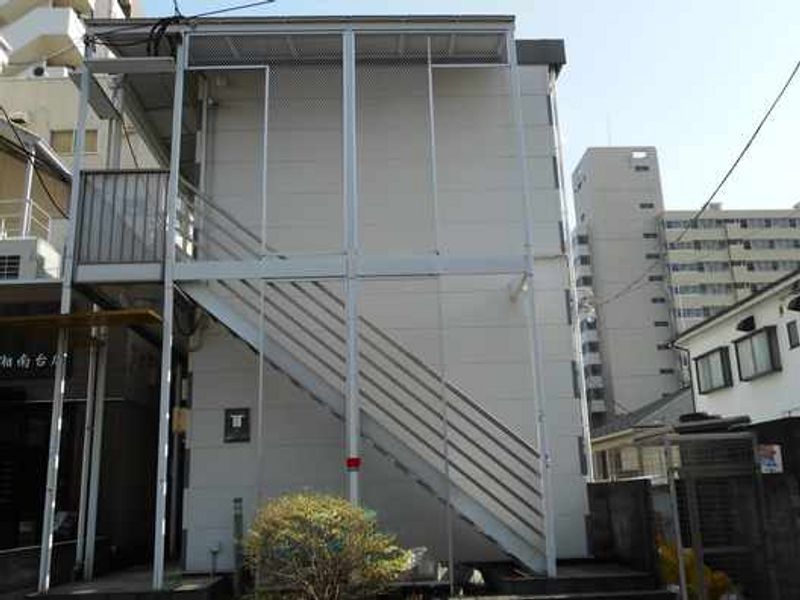 レオパレスクレール湘南台 共用部分
