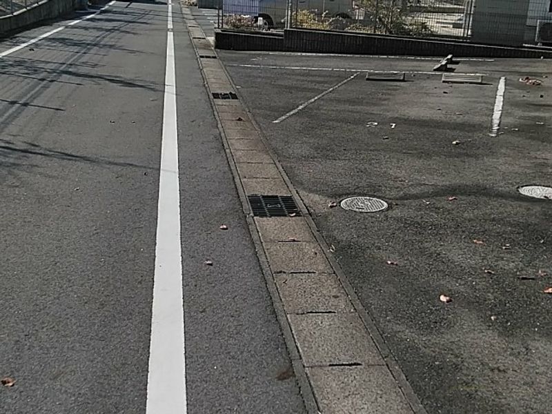 レオパレスウイング山の田Ⅱ 駐車場