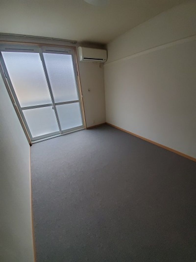 レオパレスＫＡＴＯＨⅢ 居間