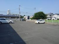 レオネクストクラインガルテン 駐車場