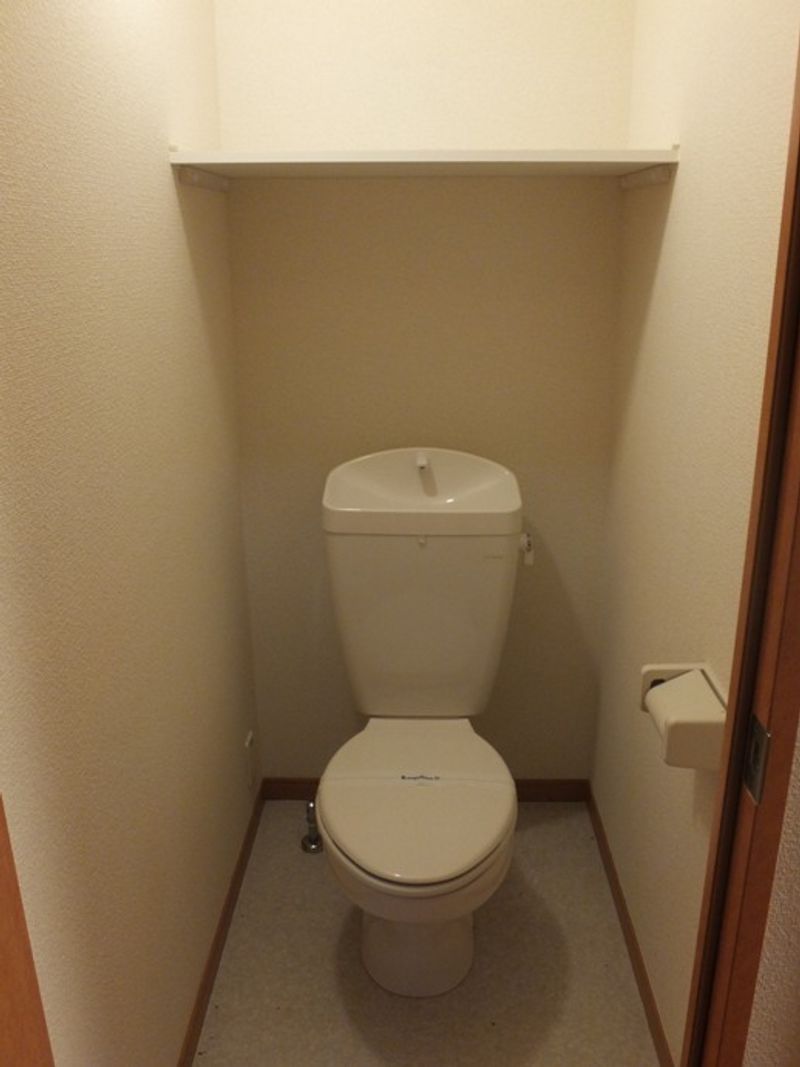 レオパレスサンロード トイレ