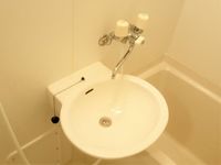 レオパレスヴァンキャトルⅡ 洗面所