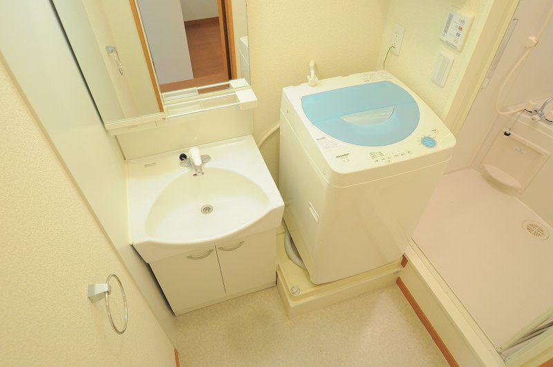 レオパレスメルベーユ廣　大川 洗面所