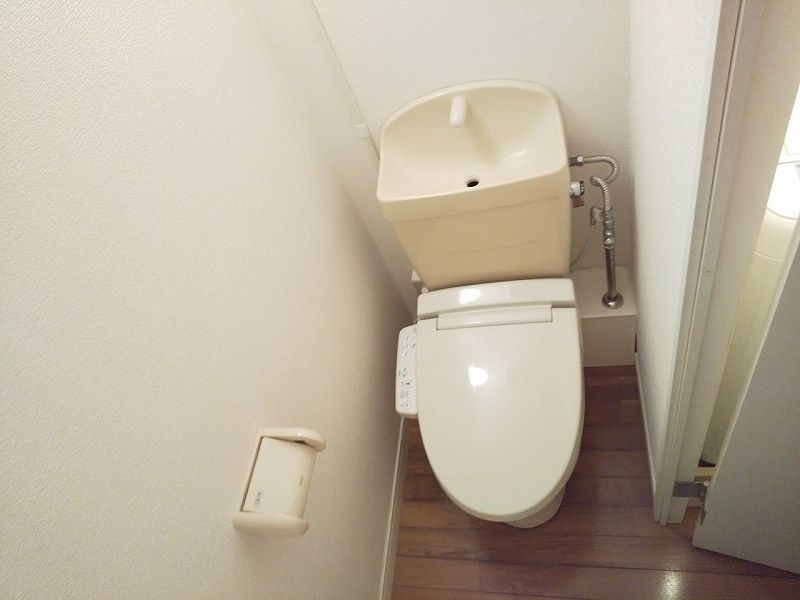 レオパレスＲＩＣＨＨＯＵＳＥ トイレ