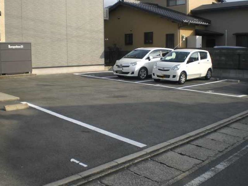 レオパレス久留米南町 駐車場