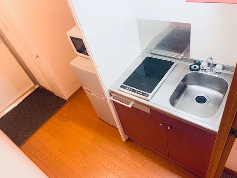 レオパレスリバーサイド キッチン