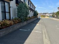 レオパレスエスポ牛川 駐車場