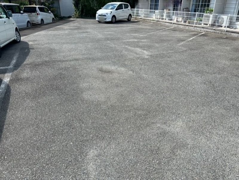 レオパレスカウベルⅠ 駐車場