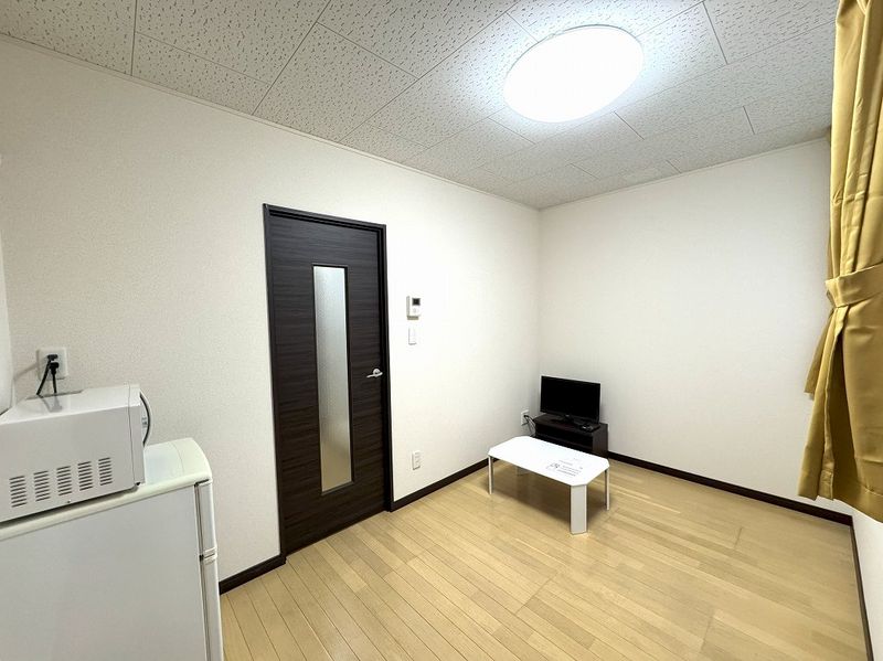 LEONEXT Conscious Rock Phòng khách