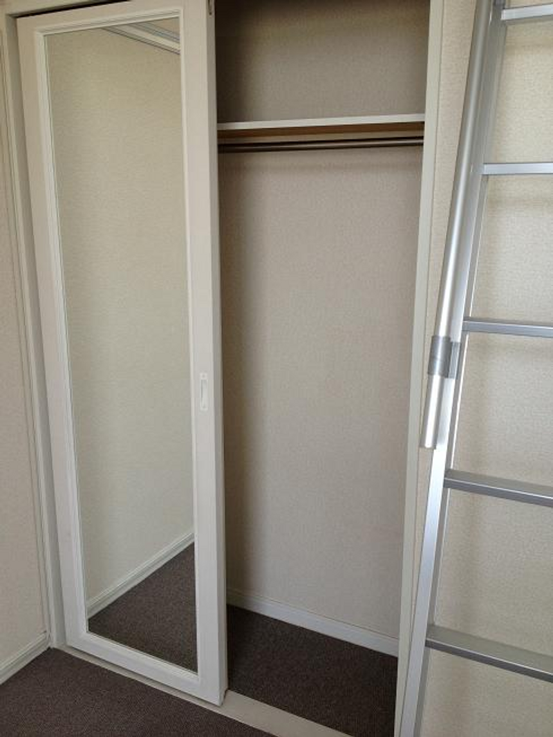 レオパレスサンコートオンダ 収納