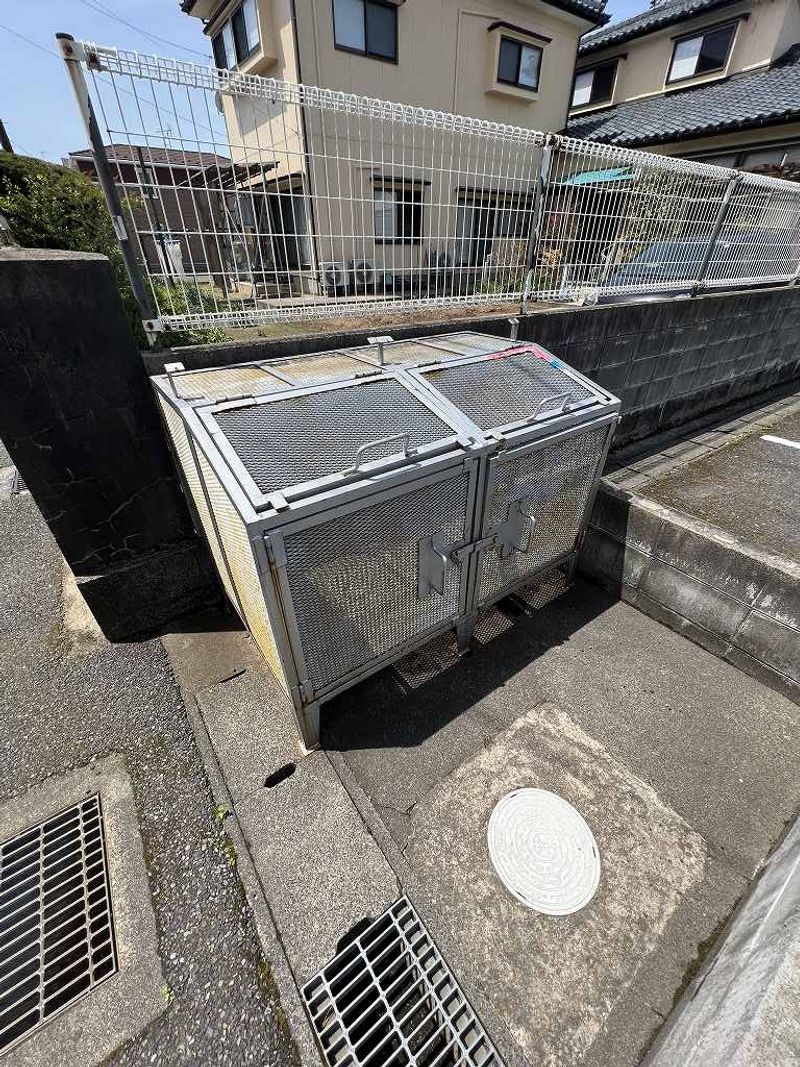 レオパレスアール 共用部分