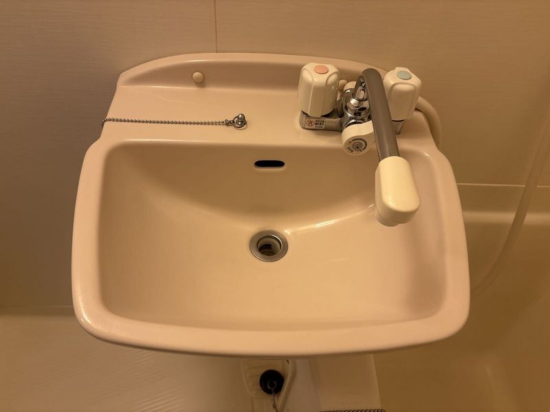レオパレスたちばな 洗面台