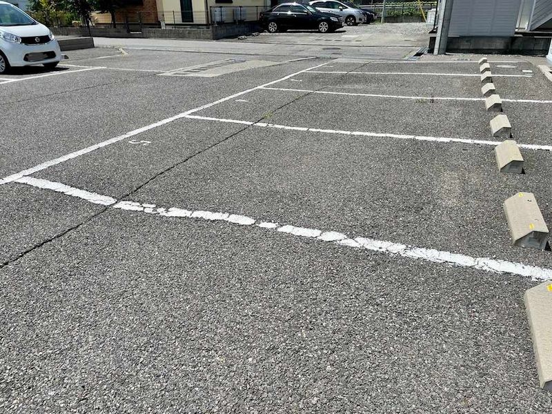 レオパレス中田Ⅱ 駐車場