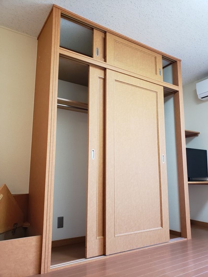 レオパレス広町 収納