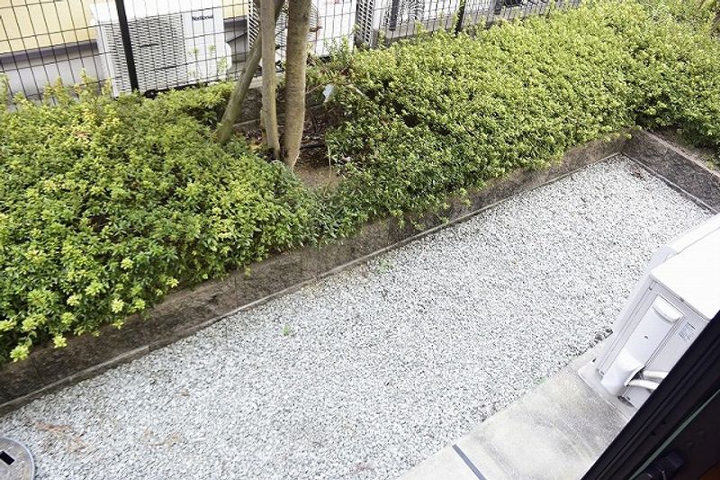 レオパレスコンポステラ服部 庭
