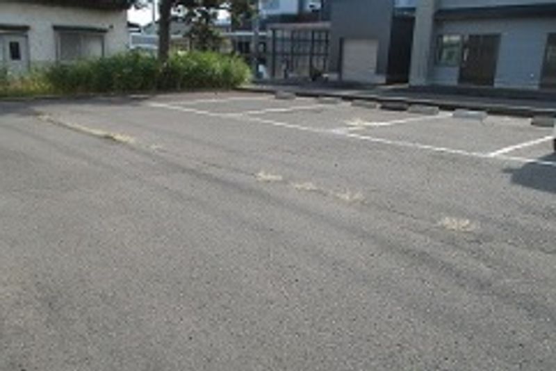 レオパレス五所川原 駐車場