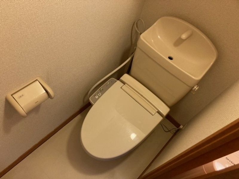 レオパレスグランデューヨシダ トイレ