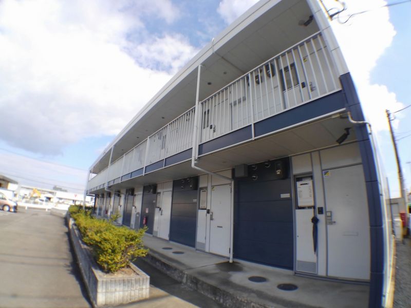 レオパレスＨａｂｉｔａｃｉｏｎ　Ｈａｙａｓｈｉ 外観
