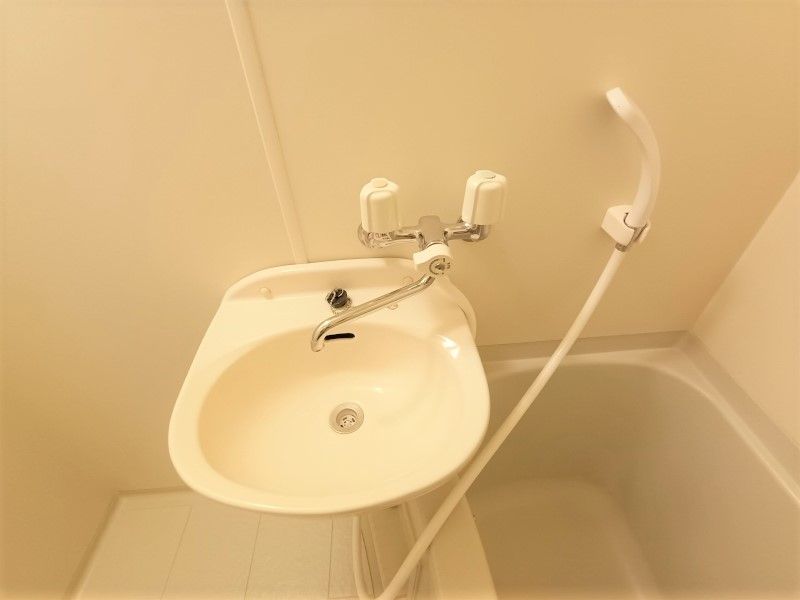 レオパレス菱屋西 洗面台