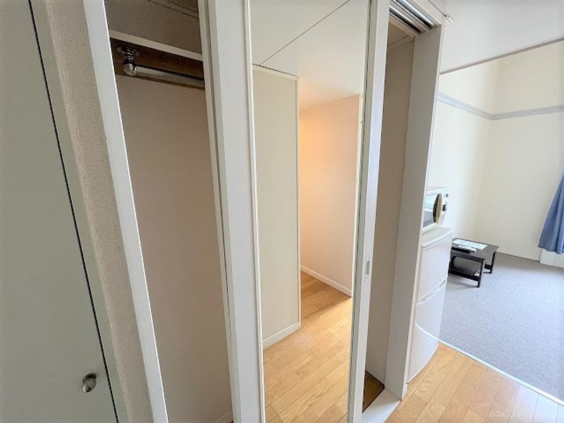 レオパレス中井町５ 収納