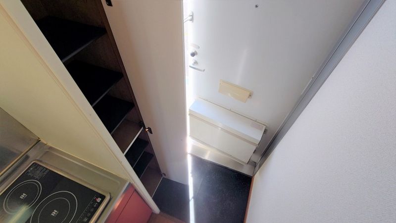 レオパレスみぶ川 玄関