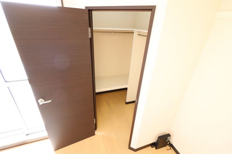 レオネクストＫＡＺＥ 収納