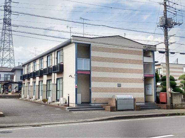 leopalace Bare Fruits exterior