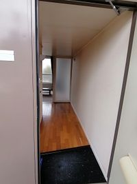 レオパレス三色吉 玄関