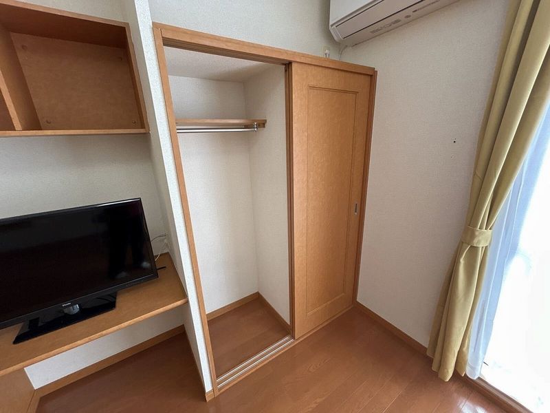 レオパレスセゾン 収納