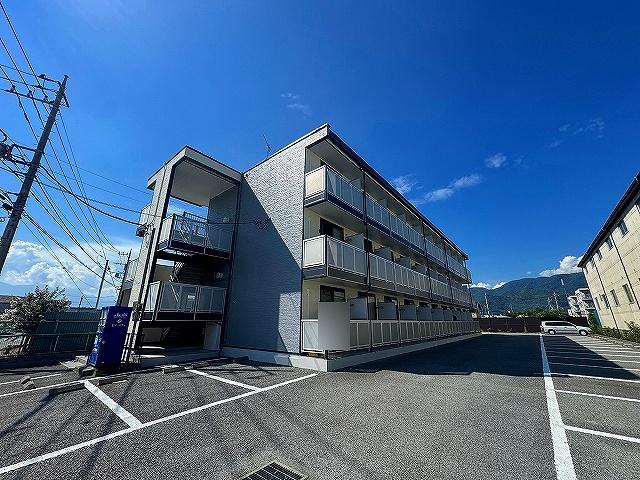 レオパレスベガ甲府南 210号室 1
