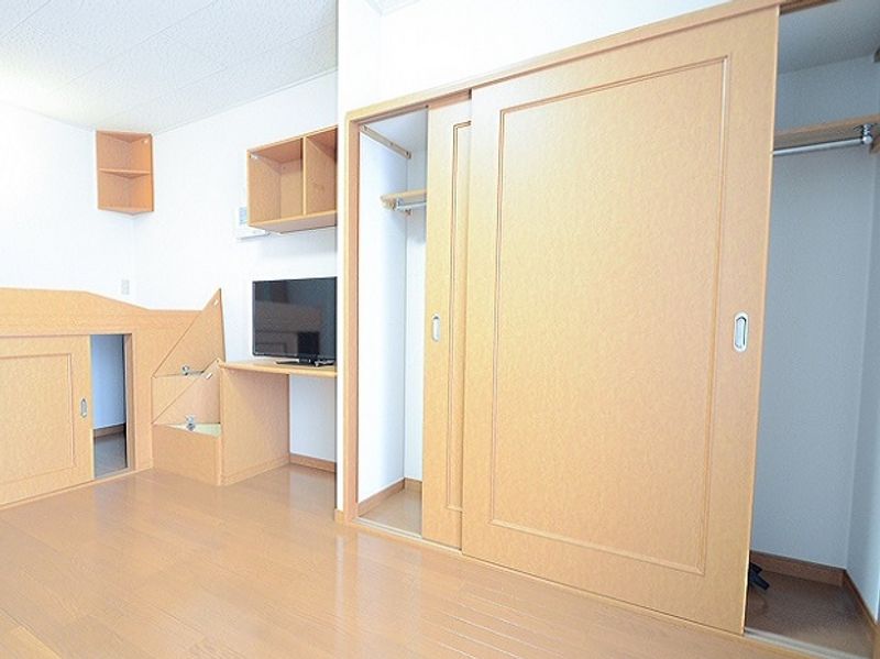 レオパレスユキ 収納