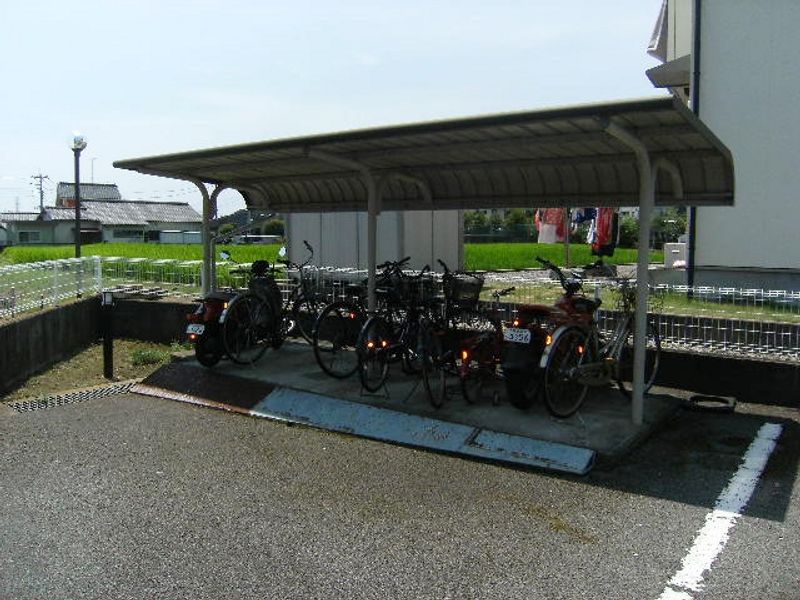 レオパレスＫＡＺＵ 共用部分