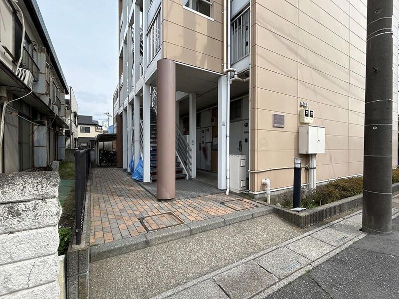 レオパレスクレールＳＫ エントランス