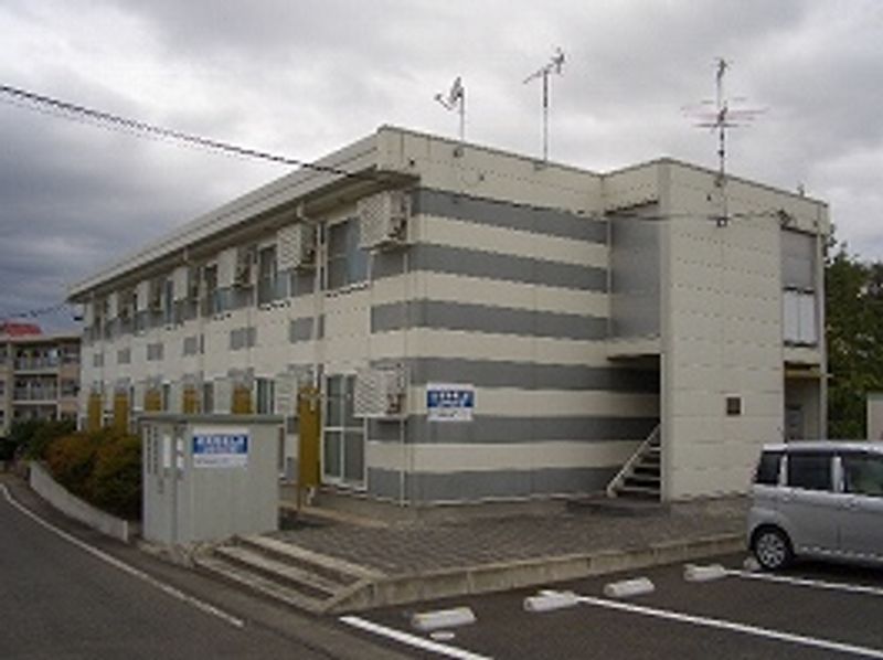 レオパレス紫波 駐車場