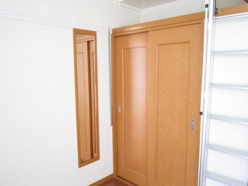 レオパレスブリランテ 収納