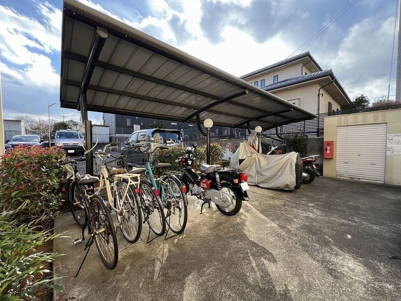 レオパレスコスモスカイⅡ 共用部分