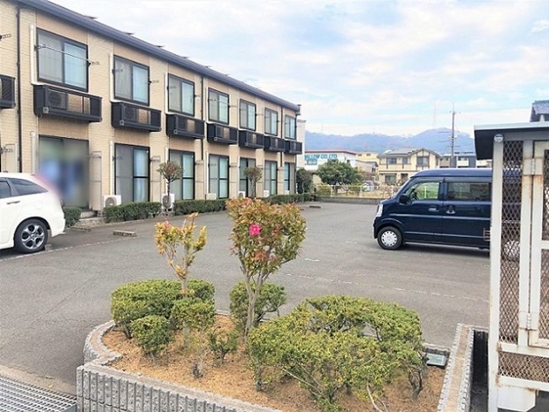 レオパレスＨＩＲＯ 駐車場