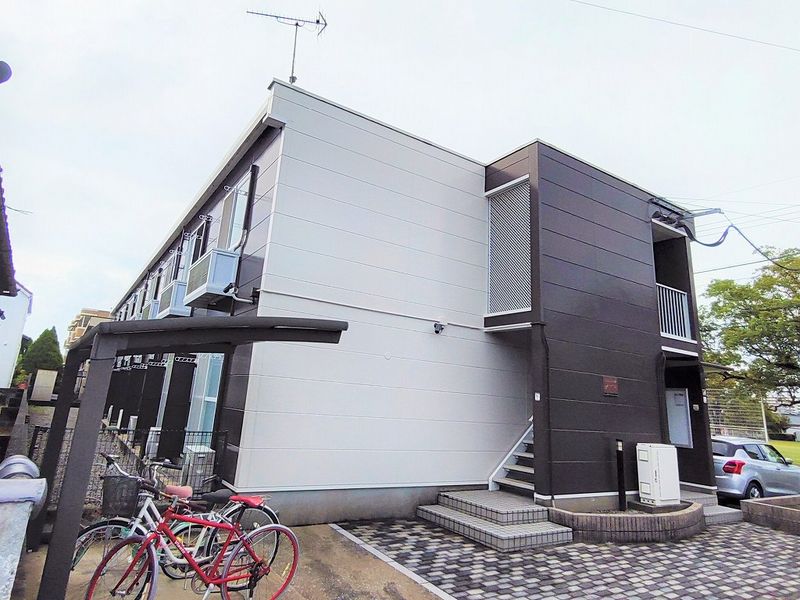 レオパレス若葉 外観