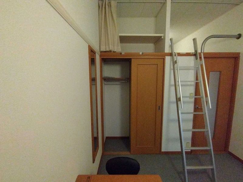 レオパレス世田谷 収納