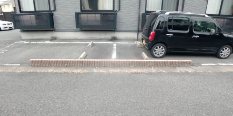レオパレスユーダイ 駐車場
