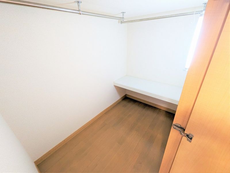 レオパレスホワクラハイツ 収納