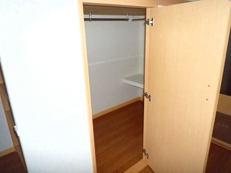 レオパレスダッファデル　タカオ 収納